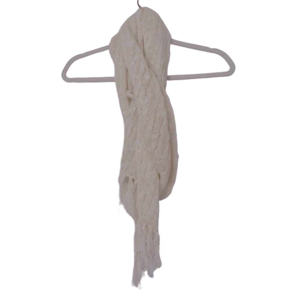 Perry Ellis Cream Cable Knit Fringe Scarf